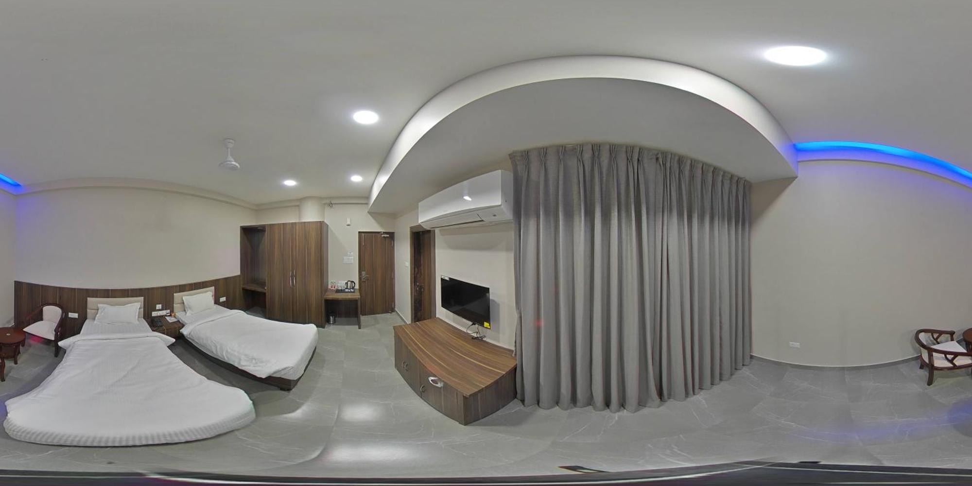 Tathastu Hotels & Banquet Hall Pipra Dewās エクステリア 写真